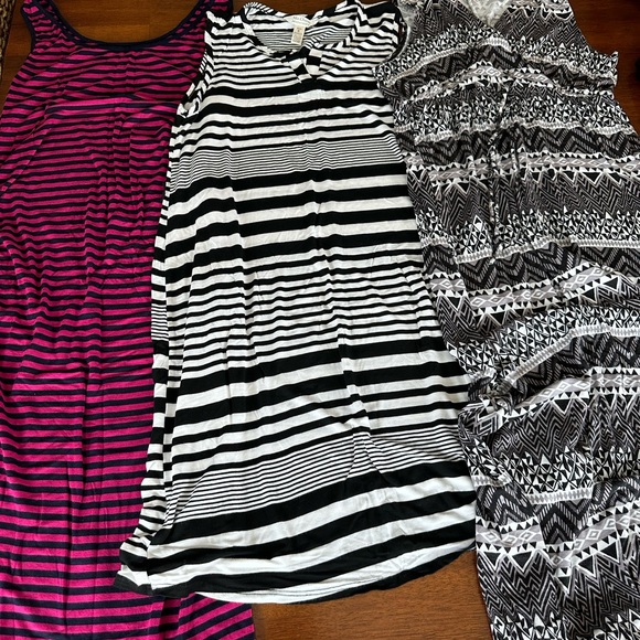 Lot of 8 cotton maternity dresses. Size xs/s various colors and patterns - Picture 2 of 4